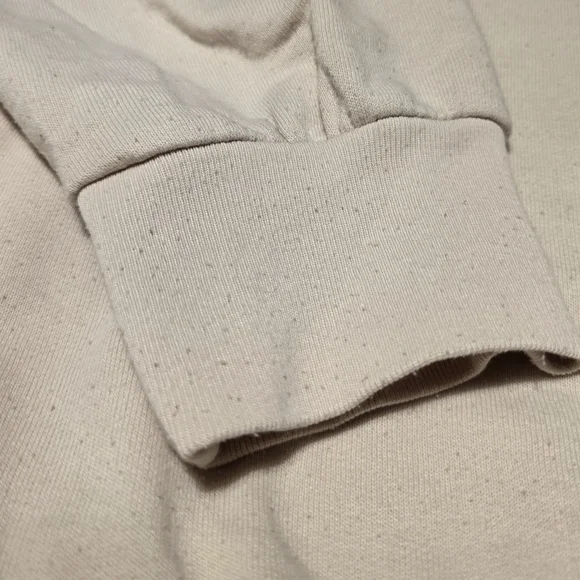 Levi's Graphic Crew in Cream and Pink (Size S, Oversized) - Picture 5 of 7